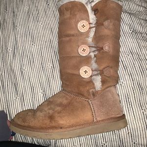 Bailey Button Uggs